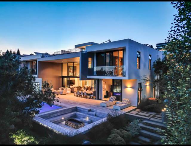 5 BEDROOM HOUSE FOR SALE IN BRYANSTON